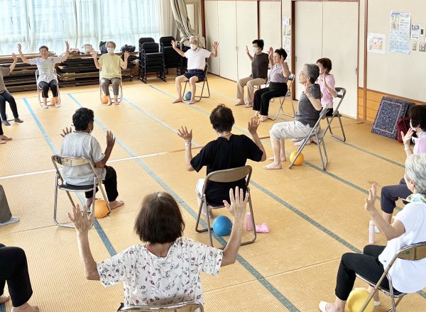 FF6B8775-9FDC-448B-8B29-50629A0BFC2F